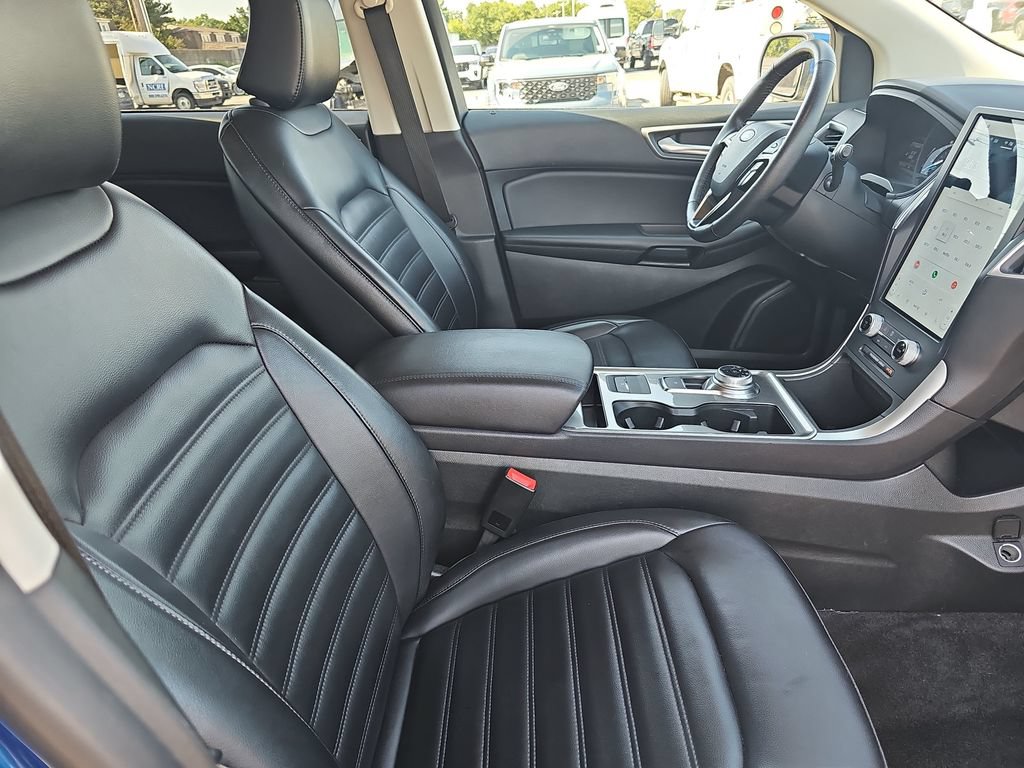 Certified 2024 Ford Edge SEL AWD/4WD image 10