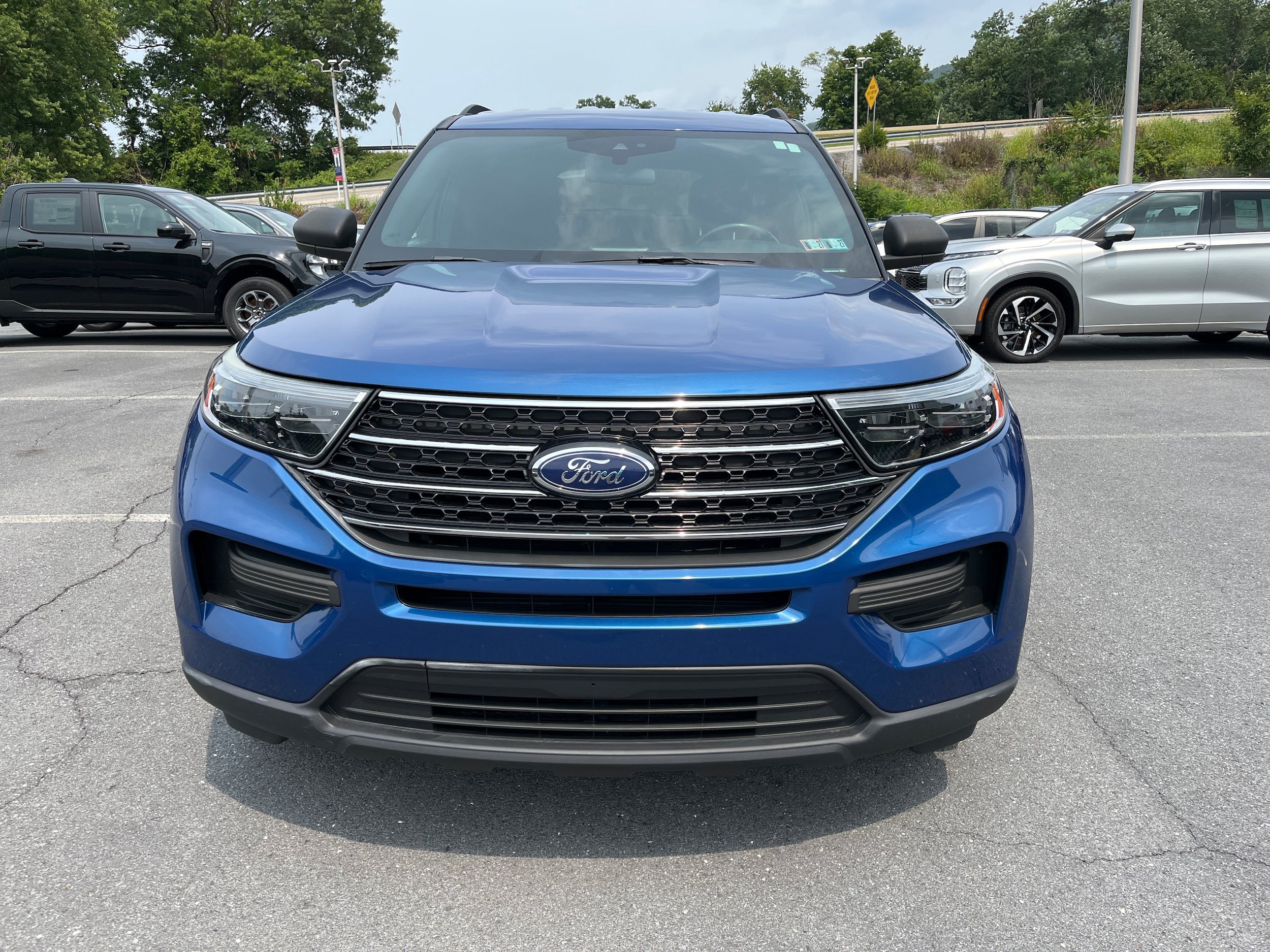 Certified 2020 Ford Explorer XLT w/ Comfort Package AWD/4WD image 3