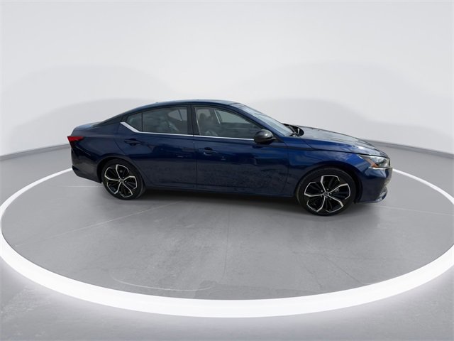Used 2024 Nissan Altima 2.5 SR image 3