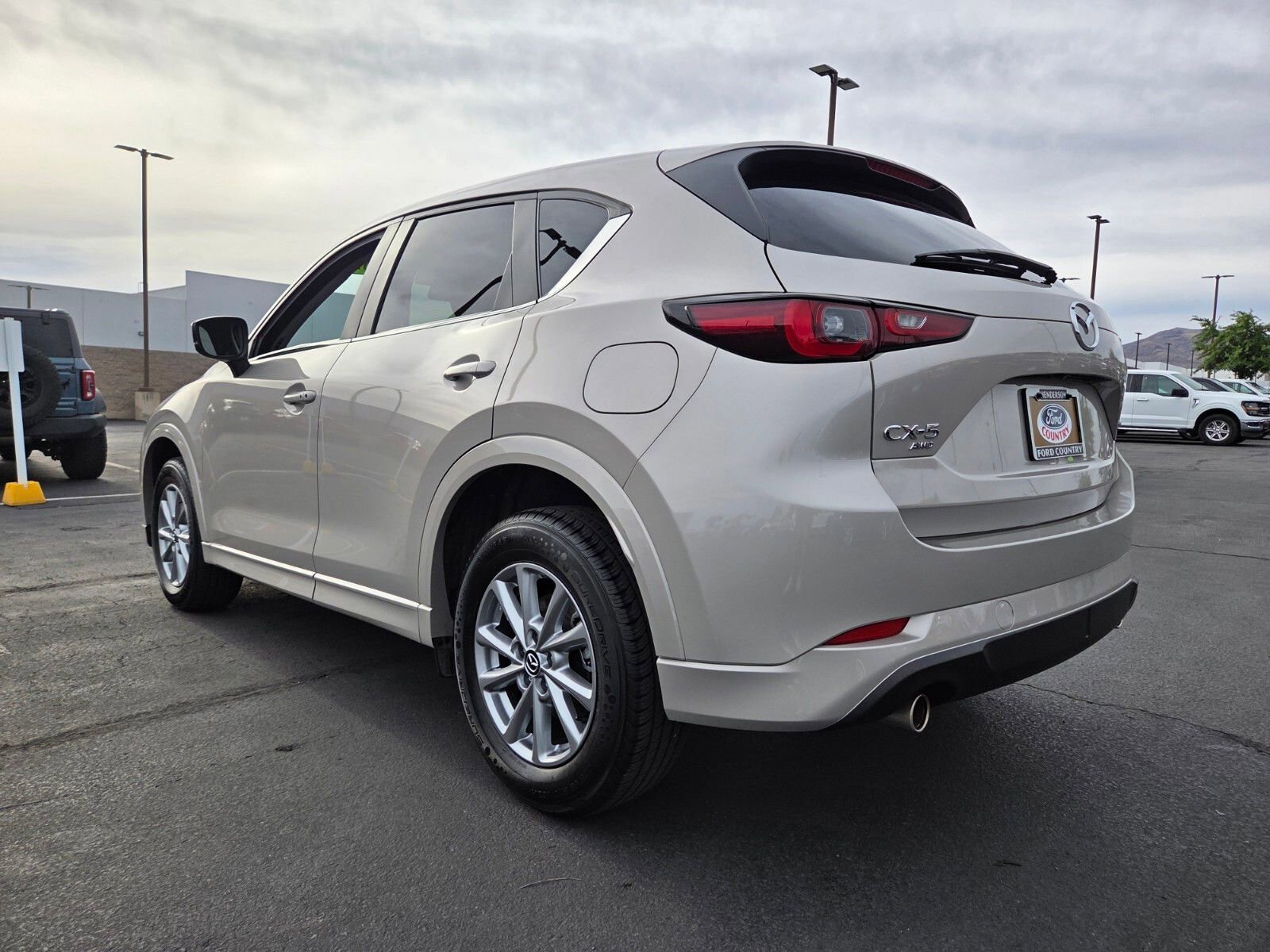 Used 2024 MAZDA CX-5 AWD 2.5 S w/ Select Package image 3