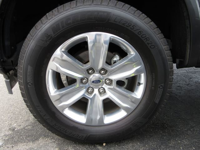 Certified 2020 Ford F150 Platinum w/ Equipment Group 701A Luxury image 5