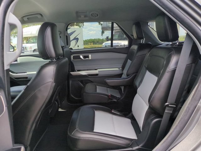 Certified 2023 Ford Explorer XLT w/ Equipment Group 202A RWD image 17