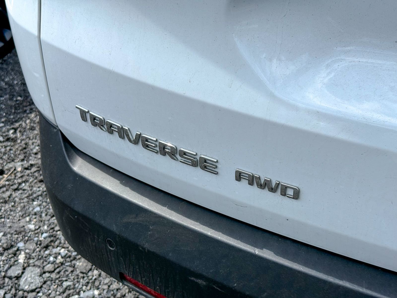 Used 2023 Chevrolet Traverse LT AWD/4WD image 8