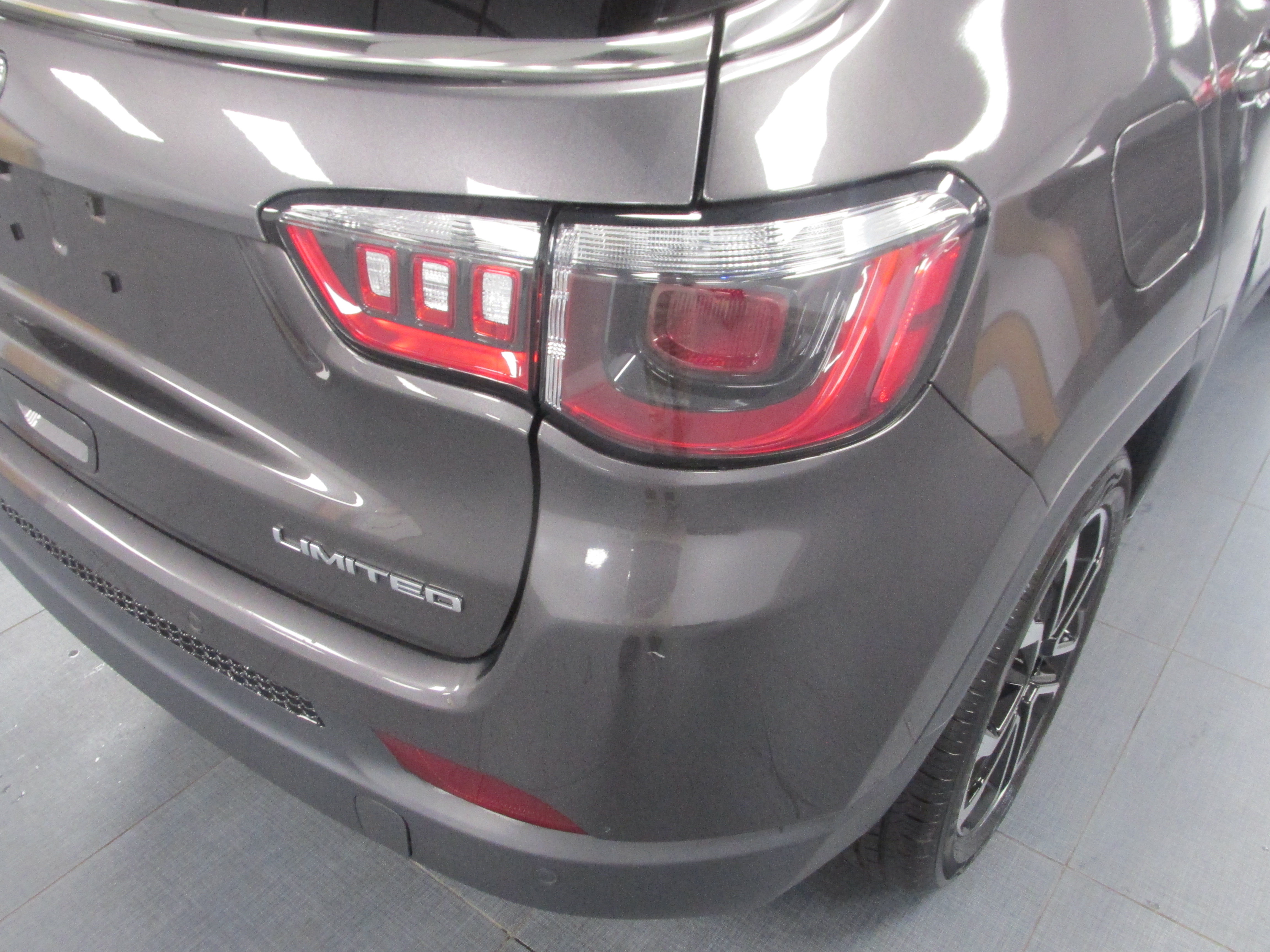 Used 2024 Jeep Compass Limited AWD/4WD image 11
