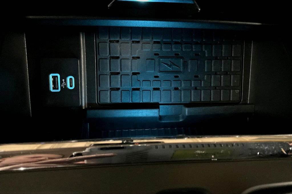 Certified 2024 Ford Expedition Max XLT image 31