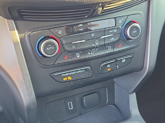 Certified 2018 Ford Escape SE w/ SE Sync 3 Package FWD image 18