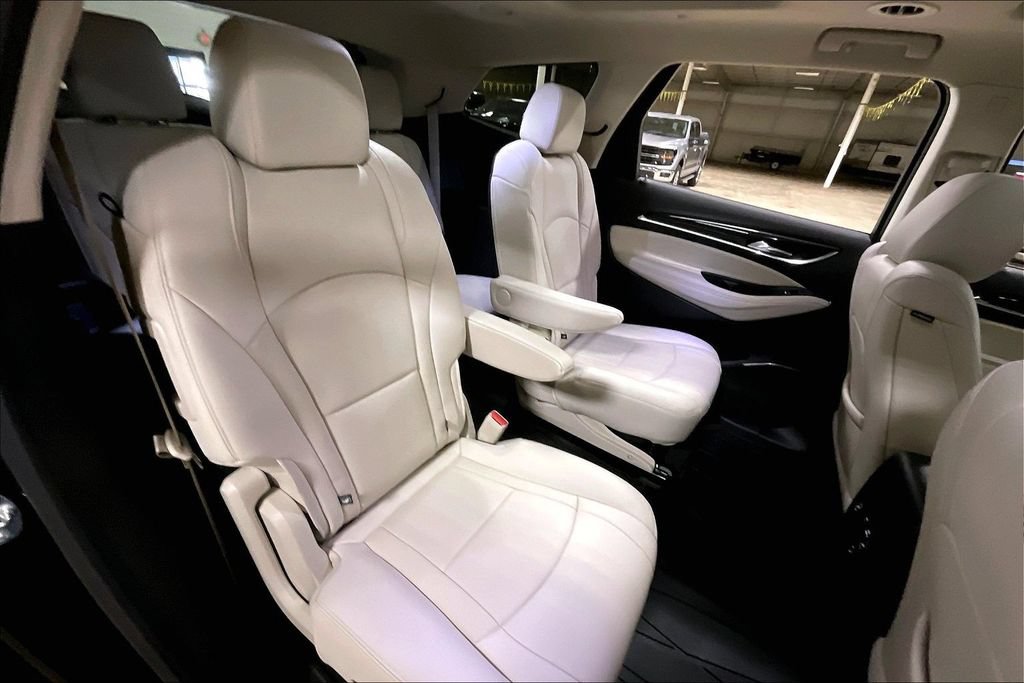 Used 2024 Buick Enclave Essence w/ Experience Buick Package AWD/4WD image 26