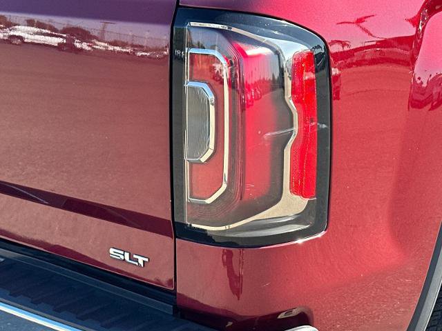 Used 2017 GMC Sierra 1500 SLT w/ SLT Premium Package AWD/4WD image 23