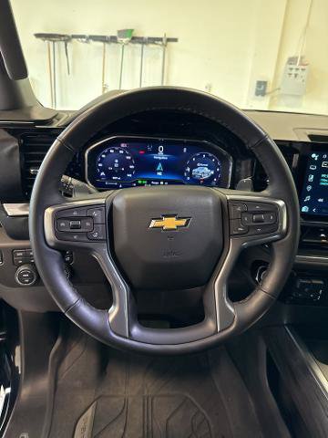 Used 2024 Chevrolet Silverado 1500 LTZ w/ LTZ Premium Package AWD/4WD image 23