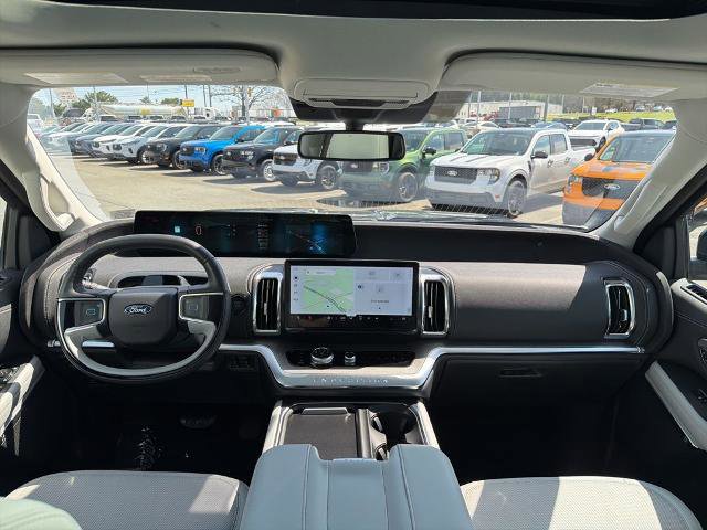 Certified 2025 Ford Expedition Max Platinum AWD/4WD image 26