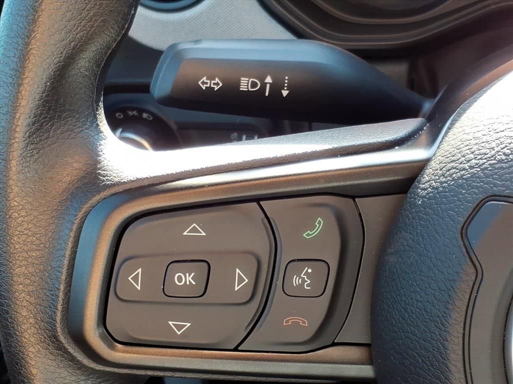 Used 2025 Jeep Gladiator Sport image 25