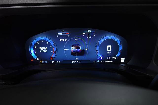 Certified 2025 Ford Bronco Sport Outer Banks w/ Outer Banks Tech Package+ AWD/4WD image 17