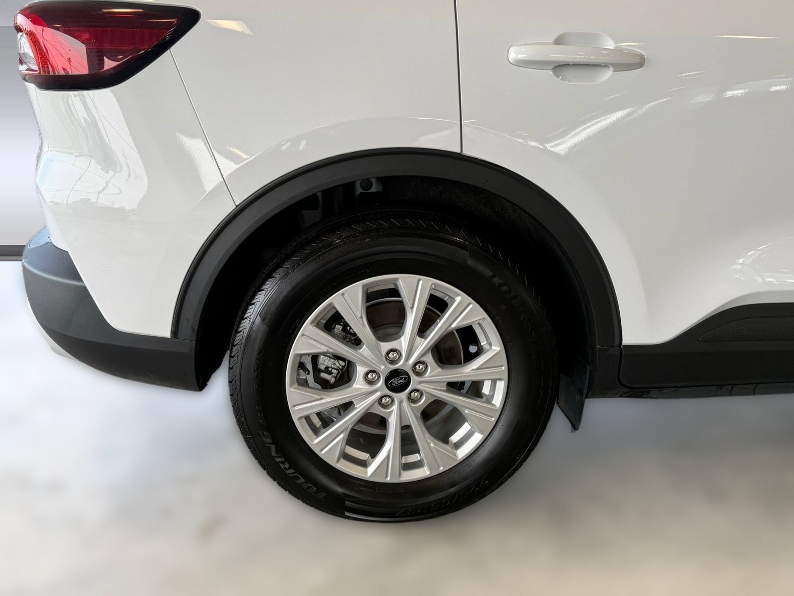 Certified 2025 Ford Escape Active FWD image 13