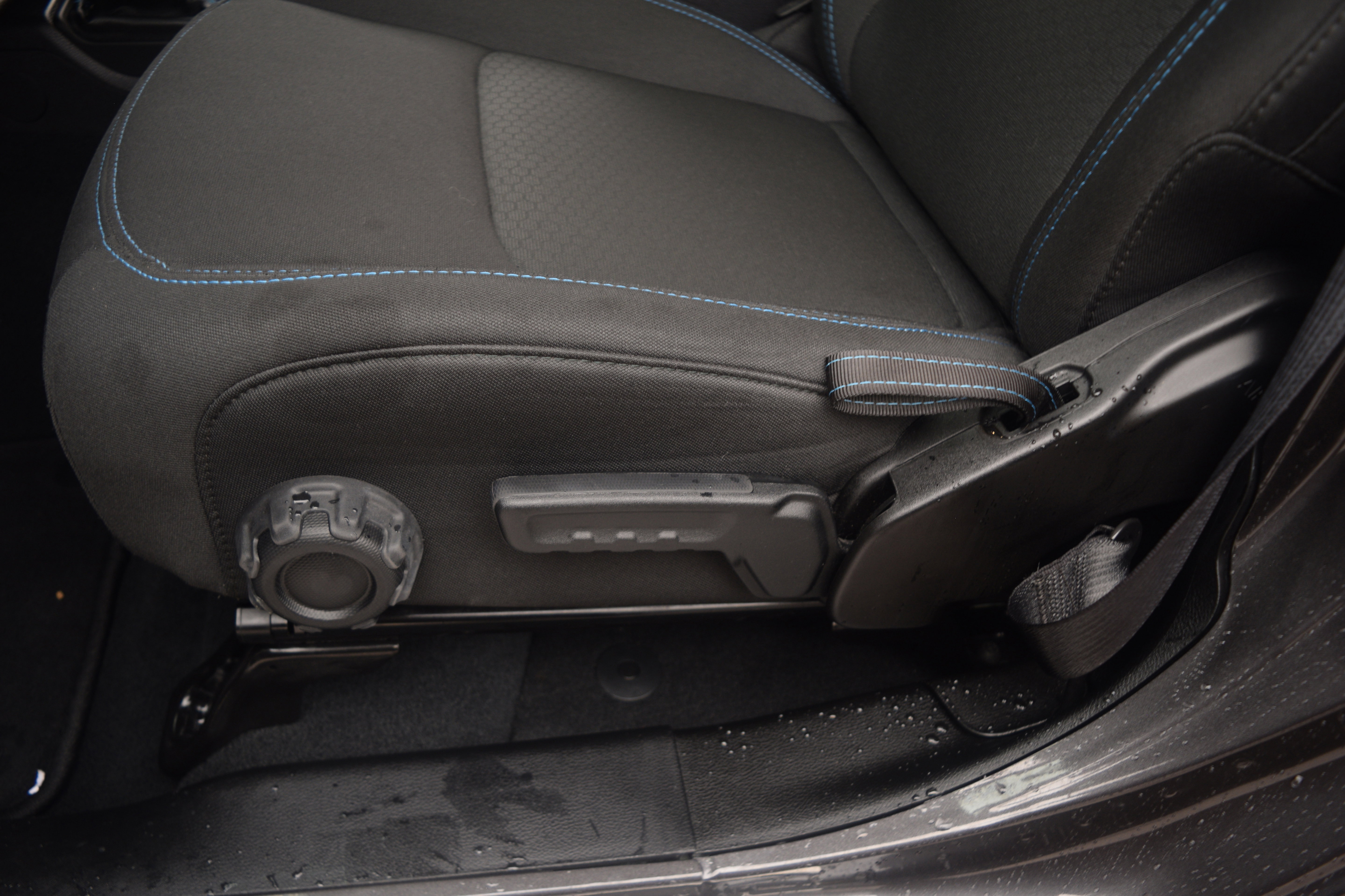 Used 2022 Jeep Wrangler Unlimited Rubicon w/ Steel Bumper Group image 19