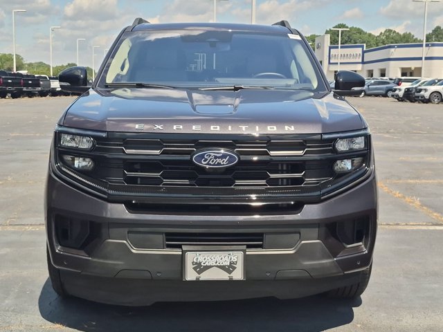 Certified 2025 Ford Expedition Active RWD image 9