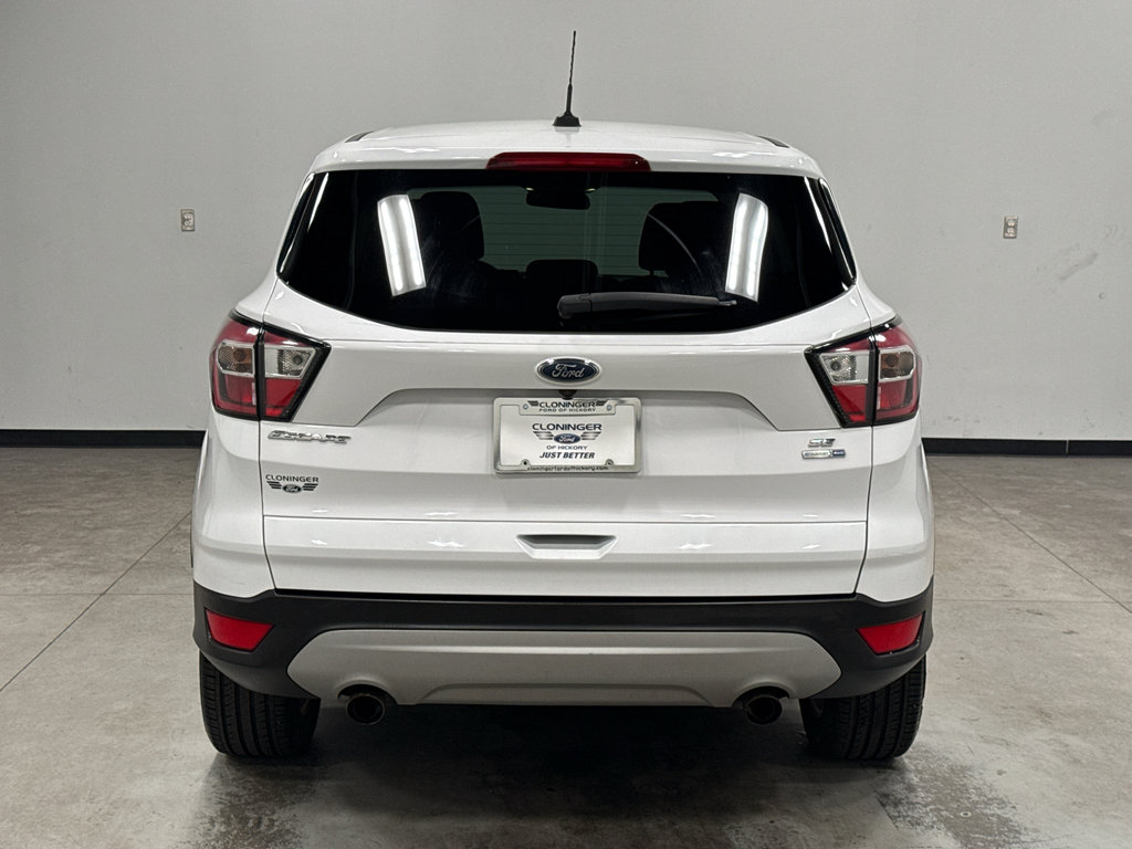 Certified 2017 Ford Escape SE image 7