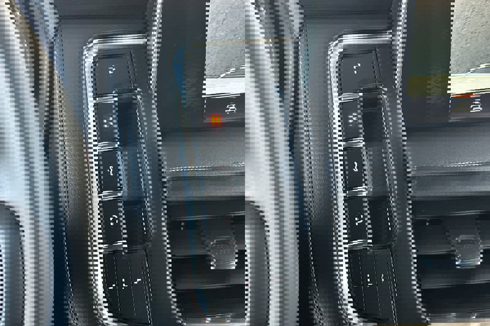 Used 2024 GMC Yukon SLE w/ Max Trailering Package image 23