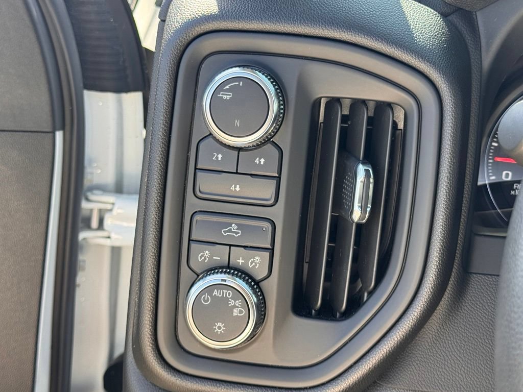 Used 2022 GMC Sierra 3500 Pro w/ Convenience Package AWD/4WD image 22