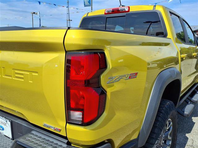 Used 2023 Chevrolet Colorado ZR2 w/ ZR2 Convenience Package III AWD/4WD image 18