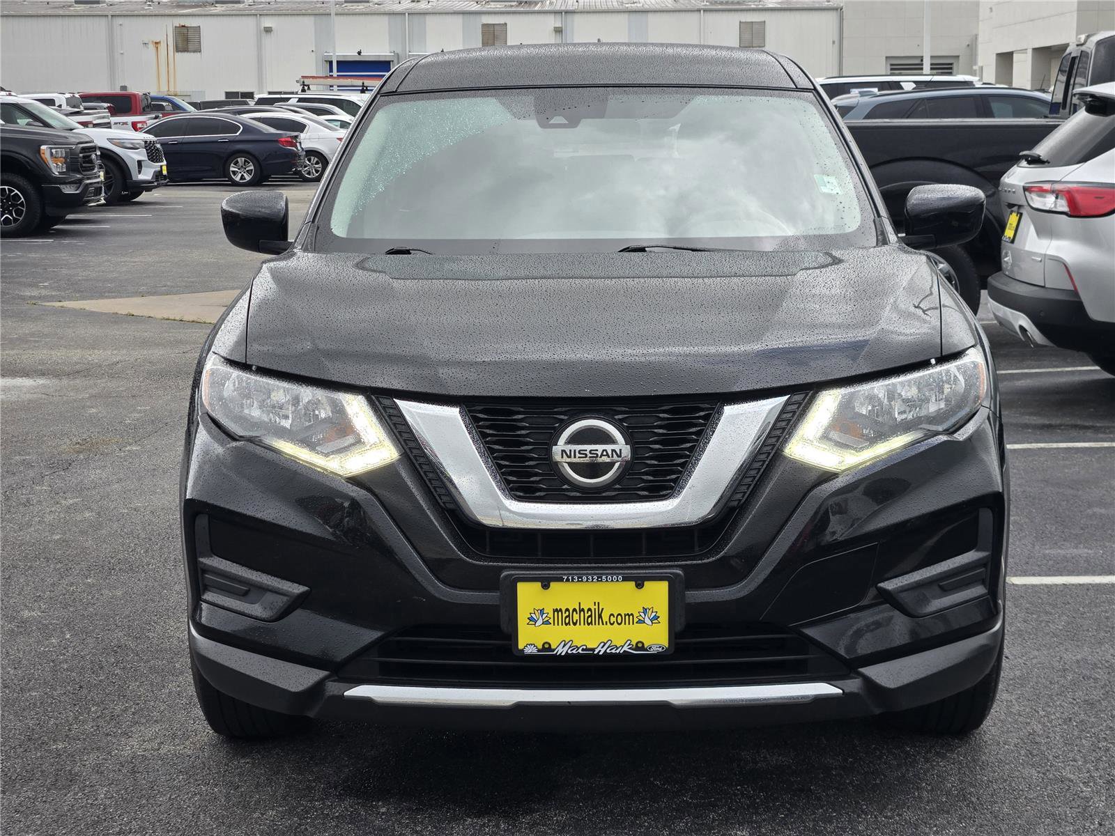 Used 2020 Nissan Rogue S FWD image 2