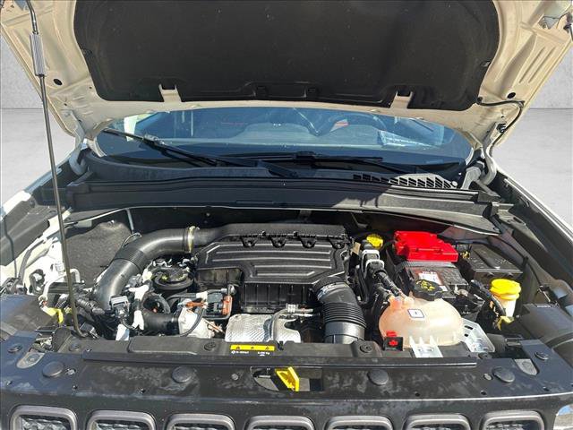 Used 2020 Jeep Renegade Trailhawk w/ Cold Weather Group AWD/4WD image 22