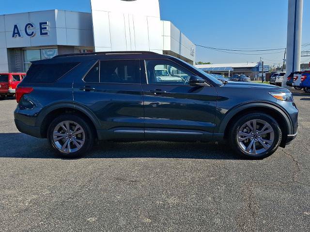 Certified 2023 Ford Explorer XLT w/ Equipment Group 202A AWD/4WD image 7