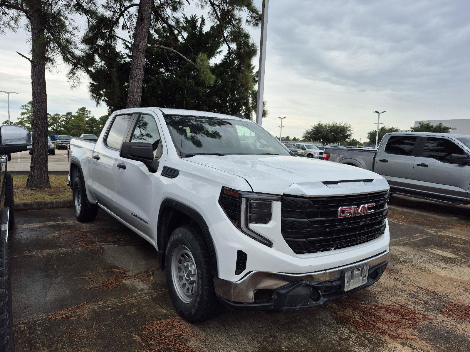 Used 2023 GMC Sierra 1500 Pro AWD/4WD image 2