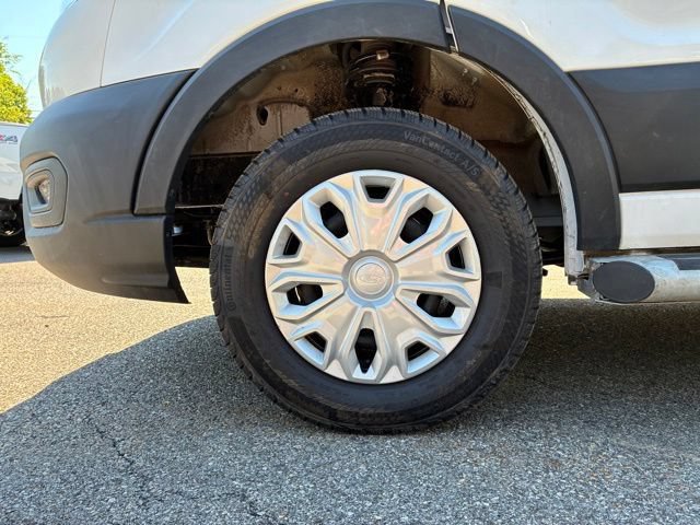 Certified 2025 Ford Transit 250 Low Roof w/ Exterior Upgrade Package RWD image 9