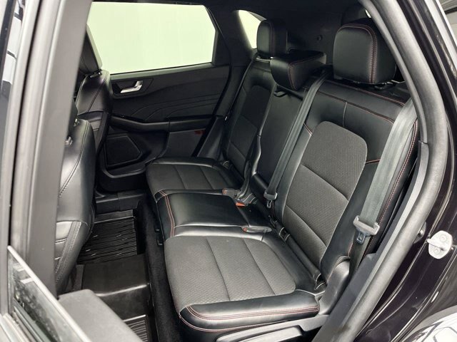 Certified 2025 Ford Escape ST-Line w/ Tech Pack #1 AWD/4WD image 9