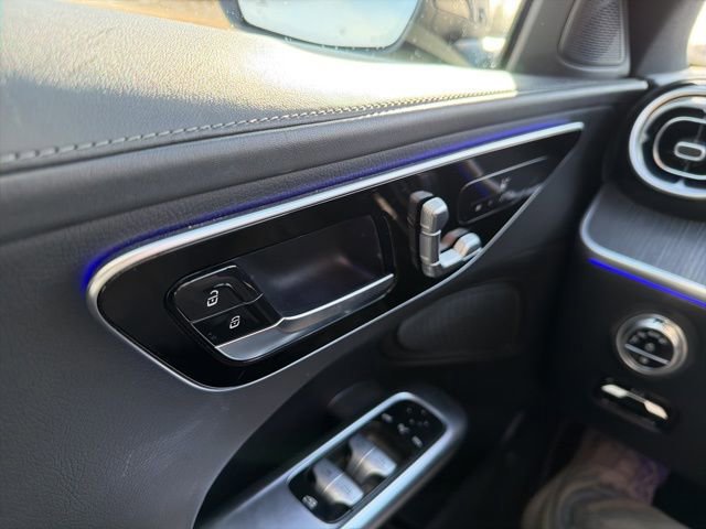 Used 2022 Mercedes-Benz C 300 C 300 image 27