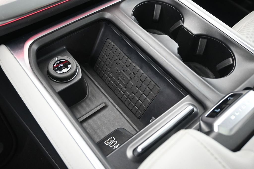 Certified 2025 Ford Expedition Platinum AWD/4WD image 19