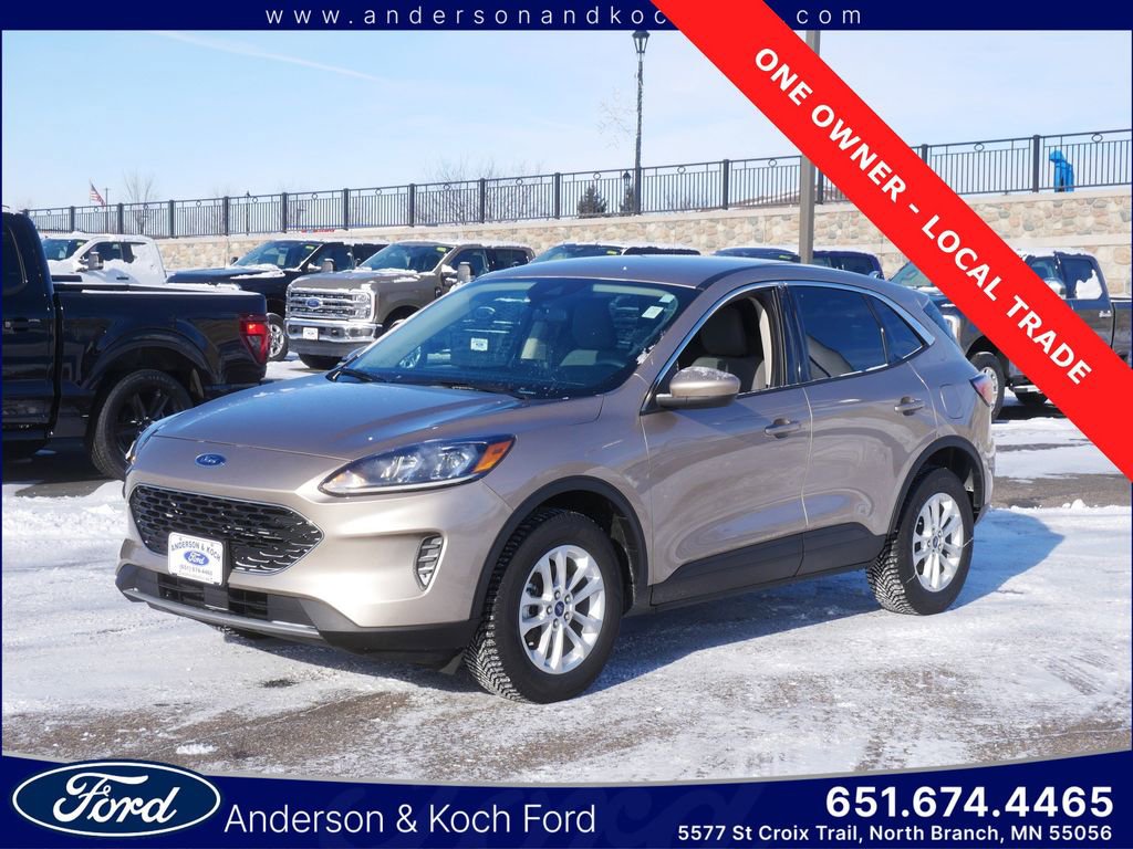 Certified 2020 Ford Escape SE image 1