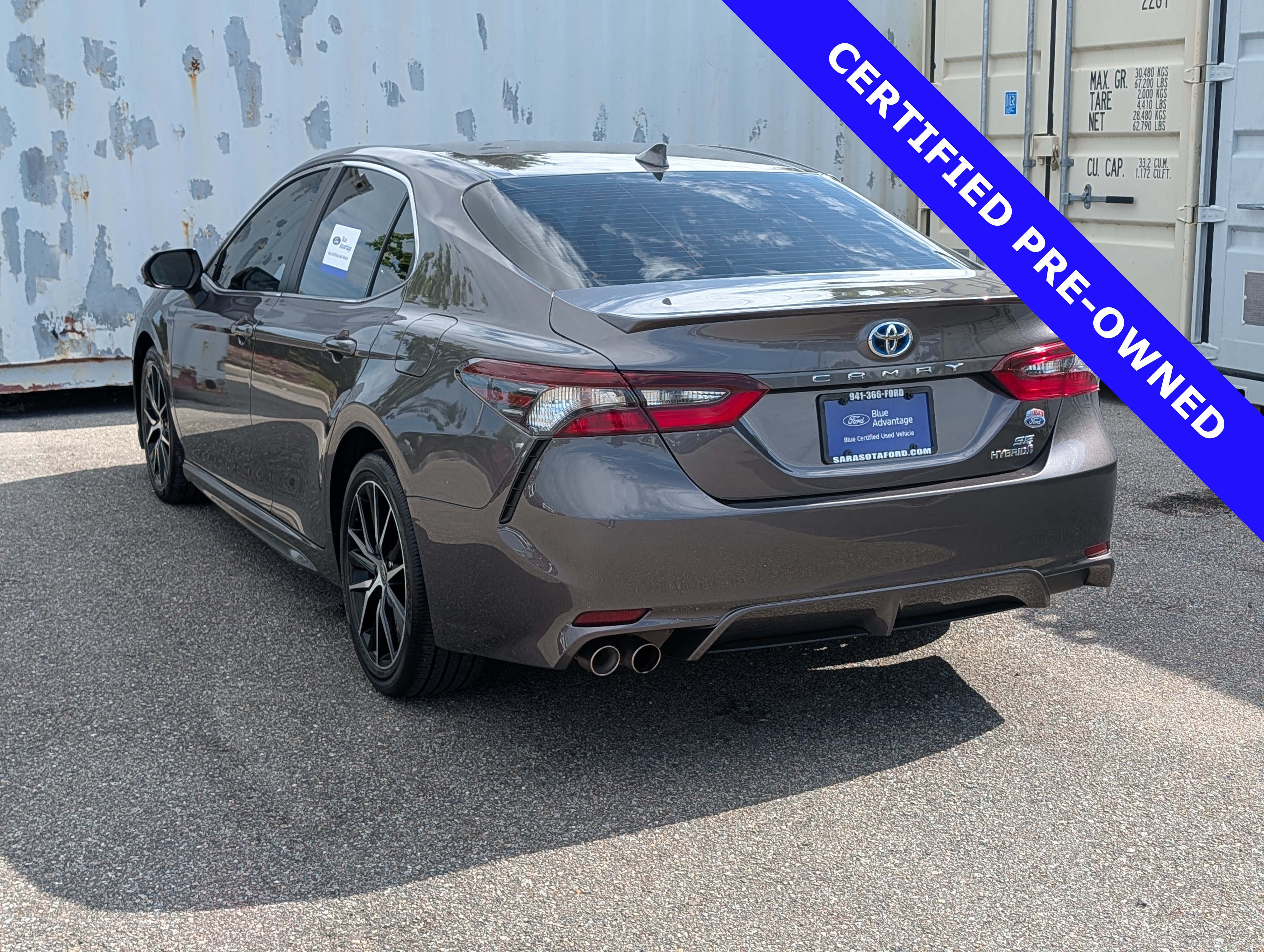Used 2022 Toyota Camry SE FWD image 6