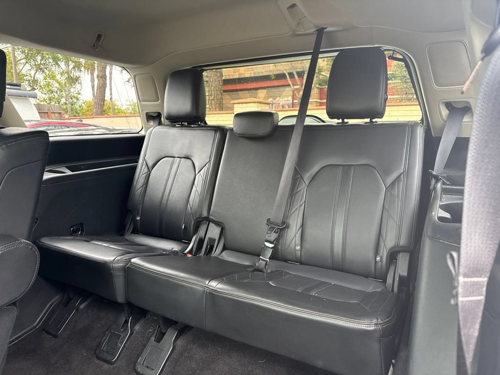 Certified 2018 Ford Expedition Platinum AWD/4WD image 16