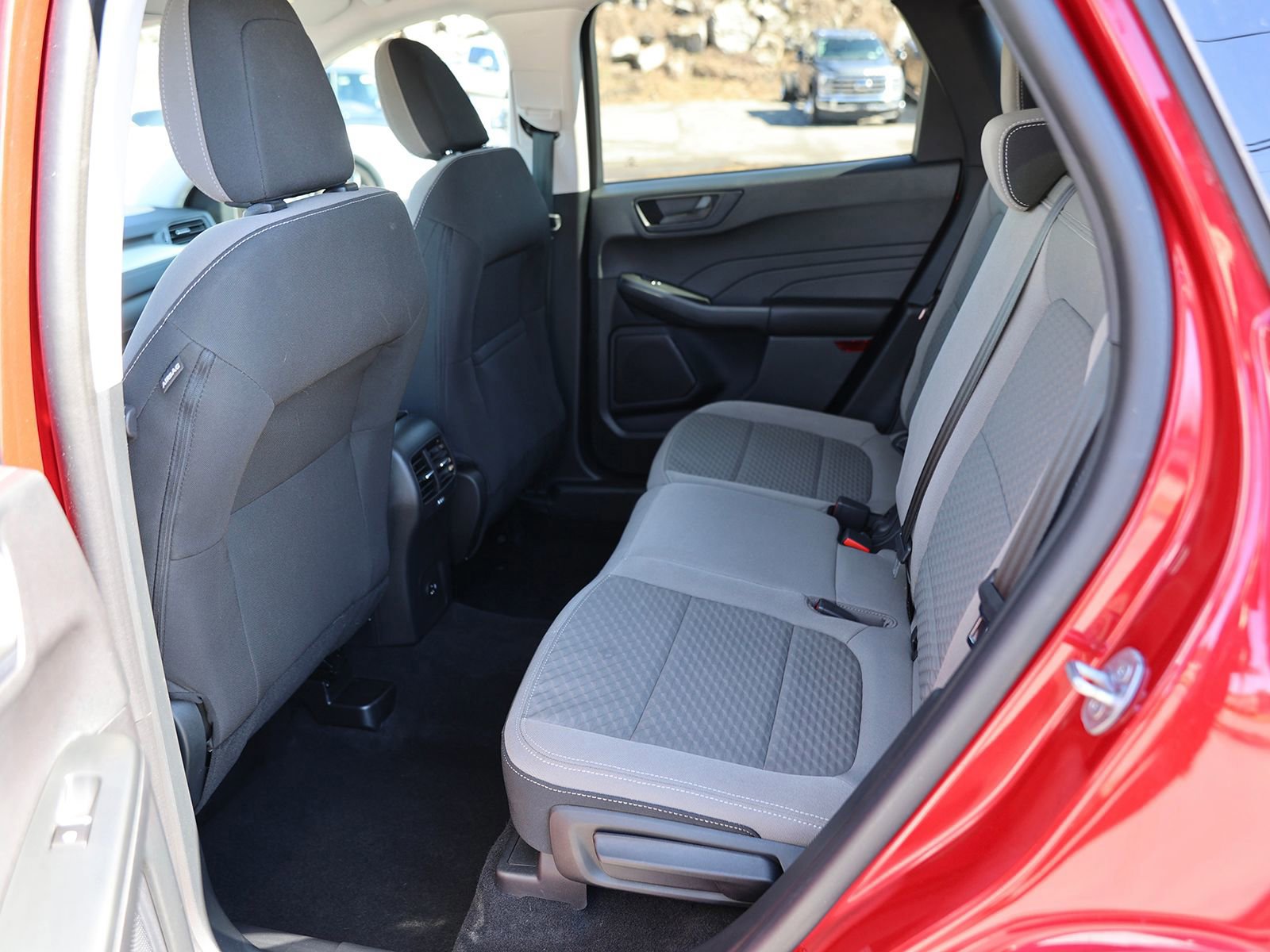 Certified 2022 Ford Escape SE w/ Cold Weather Package image 21