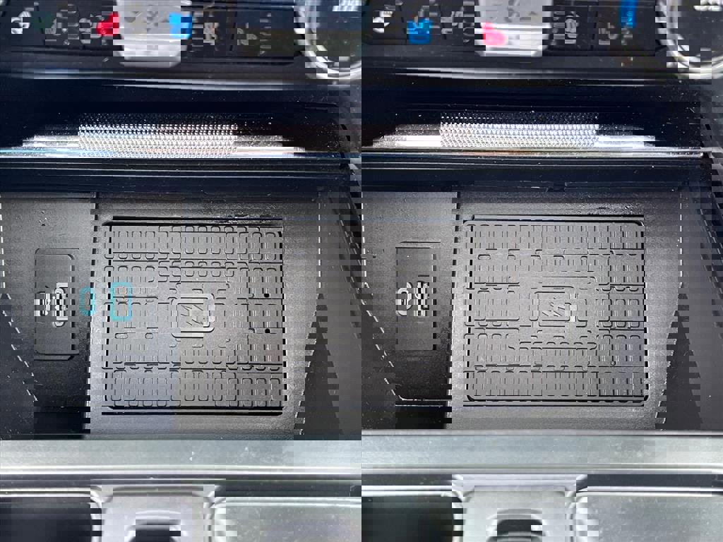 Certified 2024 Ford F150 Lariat image 23