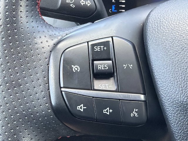 Certified 2024 Ford Escape ST-Line AWD/4WD image 24