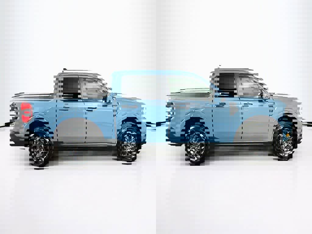 Certified 2022 Ford Maverick XLT w/ XLT Luxury Package image 6