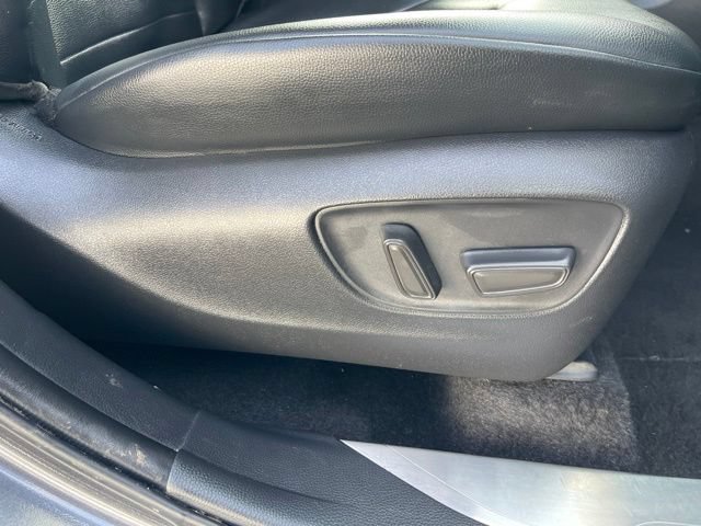 Used 2023 Toyota Highlander XLE FWD image 21