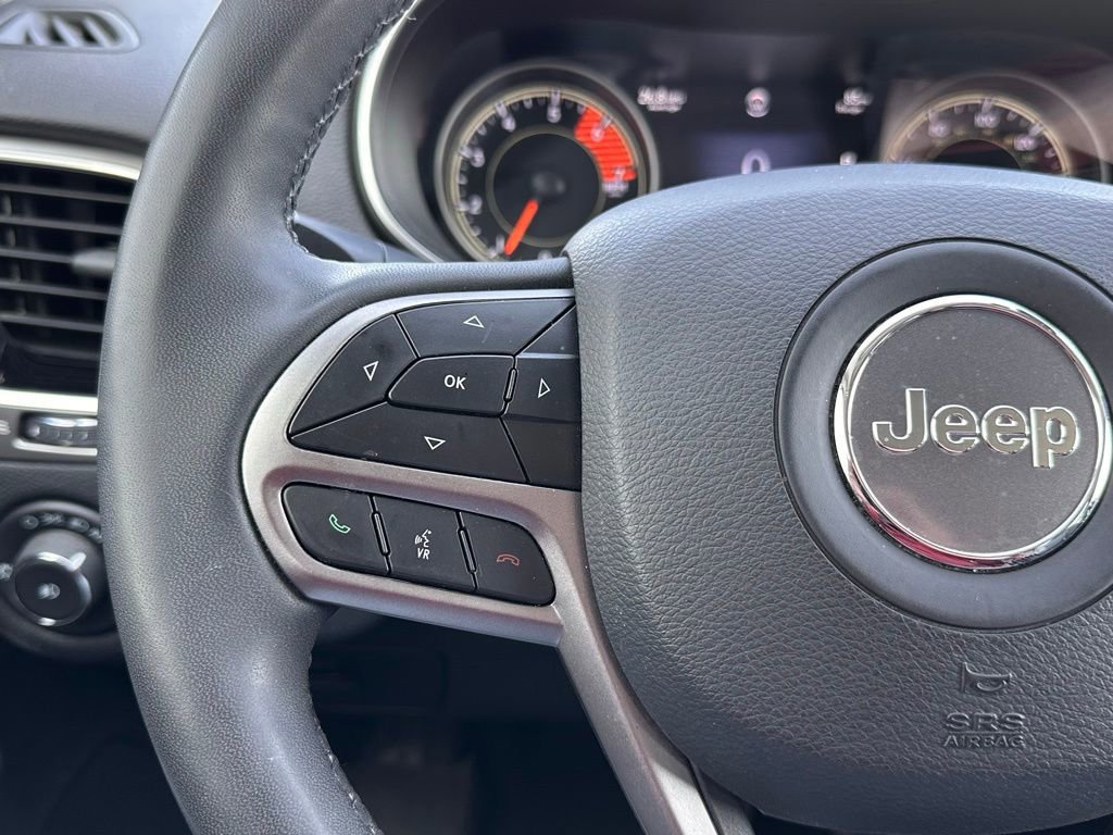 Used 2022 Jeep Cherokee Limited w/ Mopar Interior Package image 29