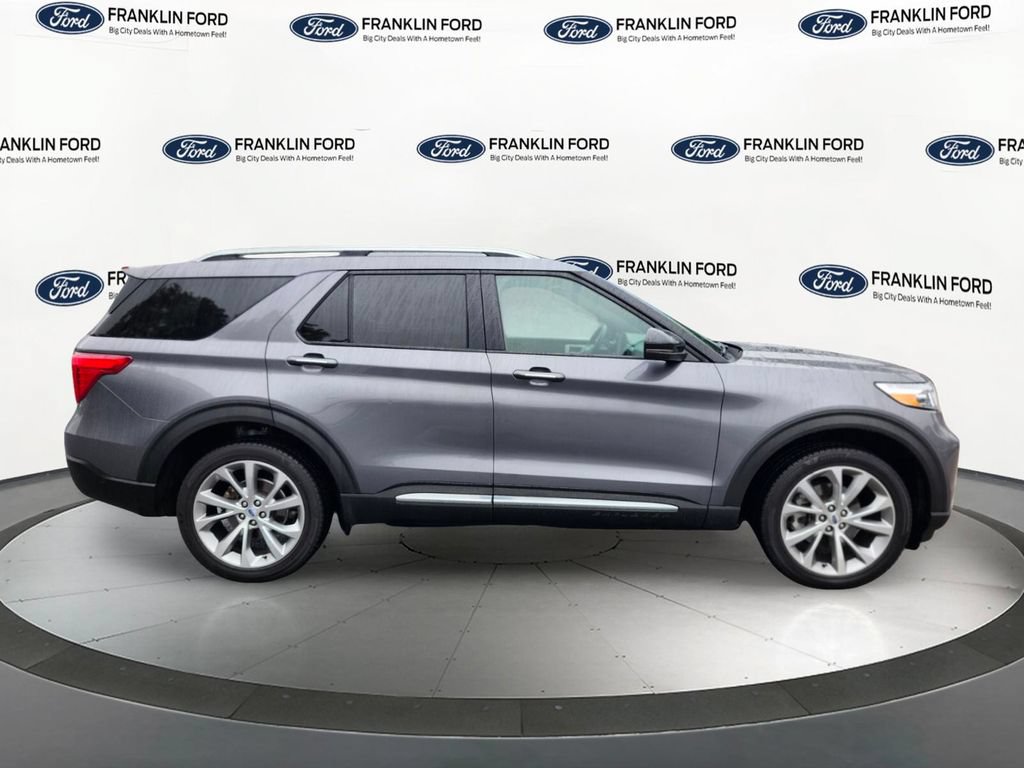 Certified 2022 Ford Explorer Platinum w/ Equipment Group 601A AWD/4WD image 6