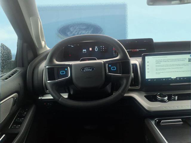 Certified 2025 Ford Expedition Active image 16
