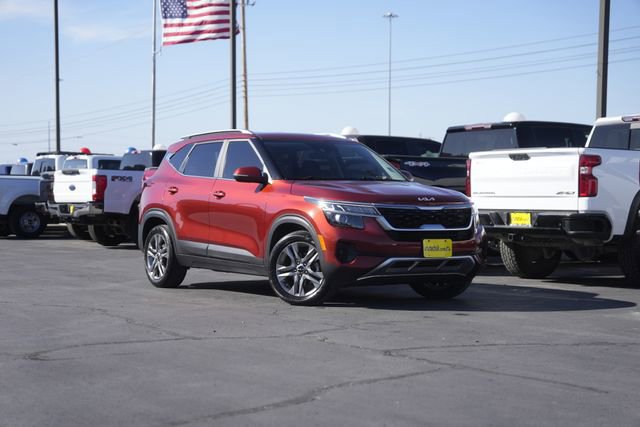 Used 2022 Kia Seltos S image 2