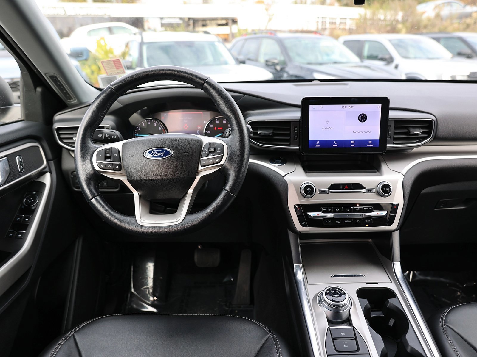 Certified 2022 Ford Explorer XLT w/ Equipment Group 202A image 17