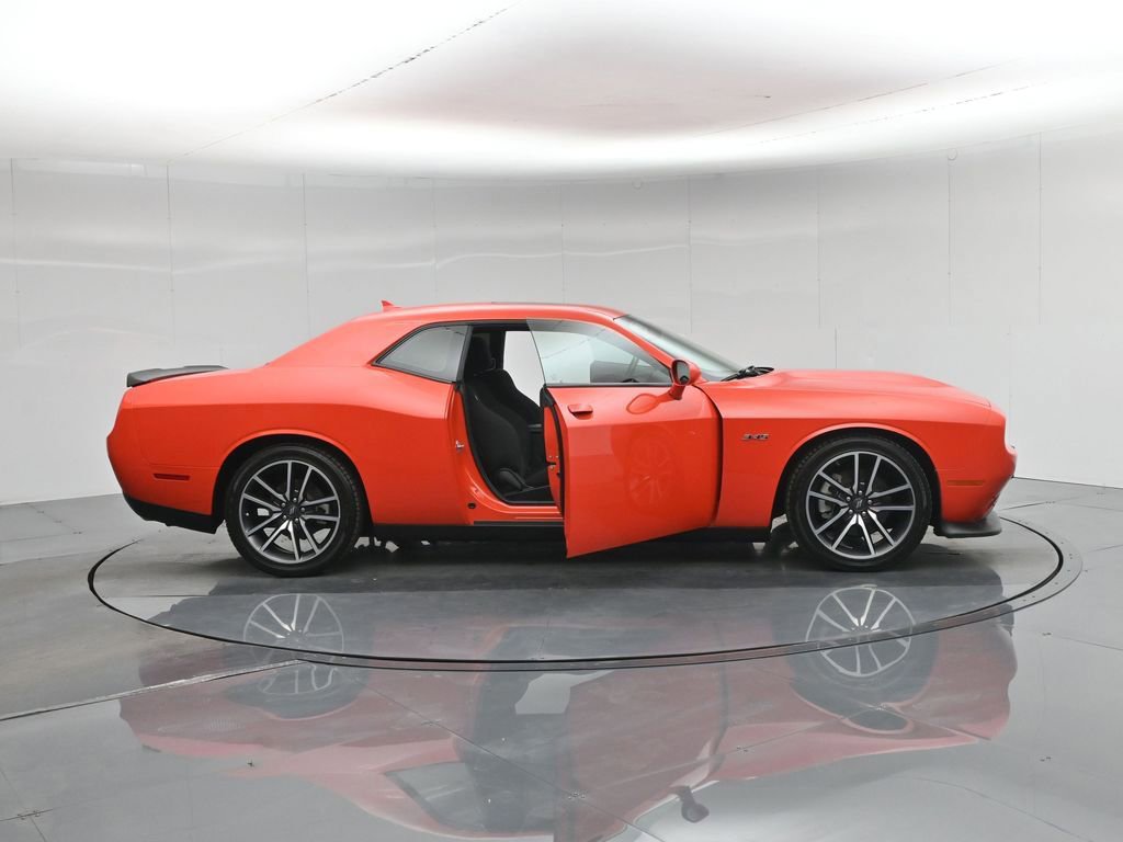 Used 2023 Dodge Challenger R/T image 35