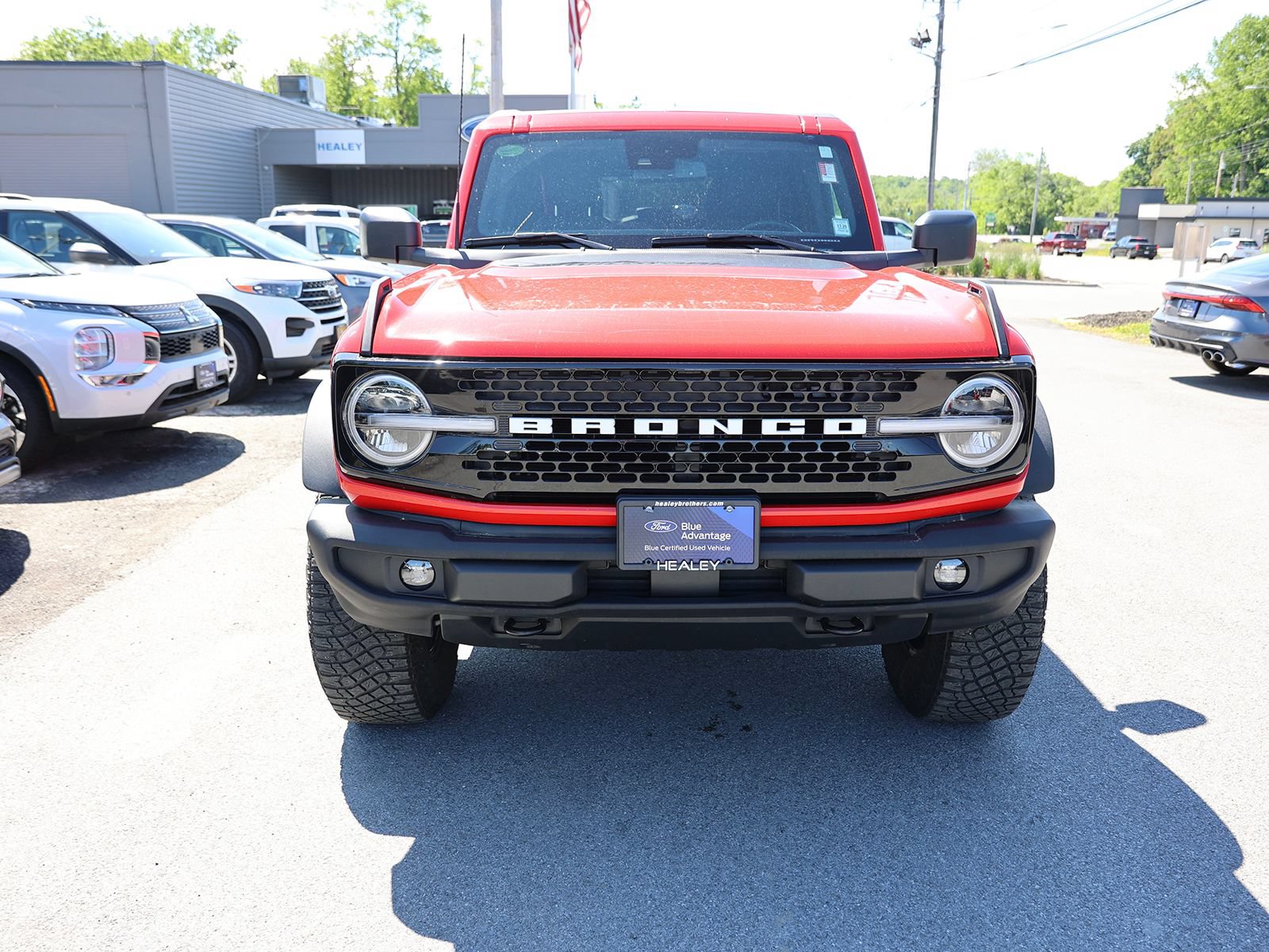 Certified 2022 Ford Bronco Wildtrak AWD/4WD image 2