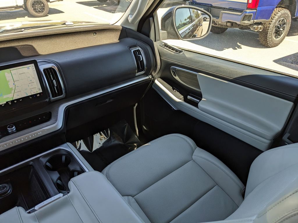 Certified 2025 Ford Expedition Max Platinum AWD/4WD image 17