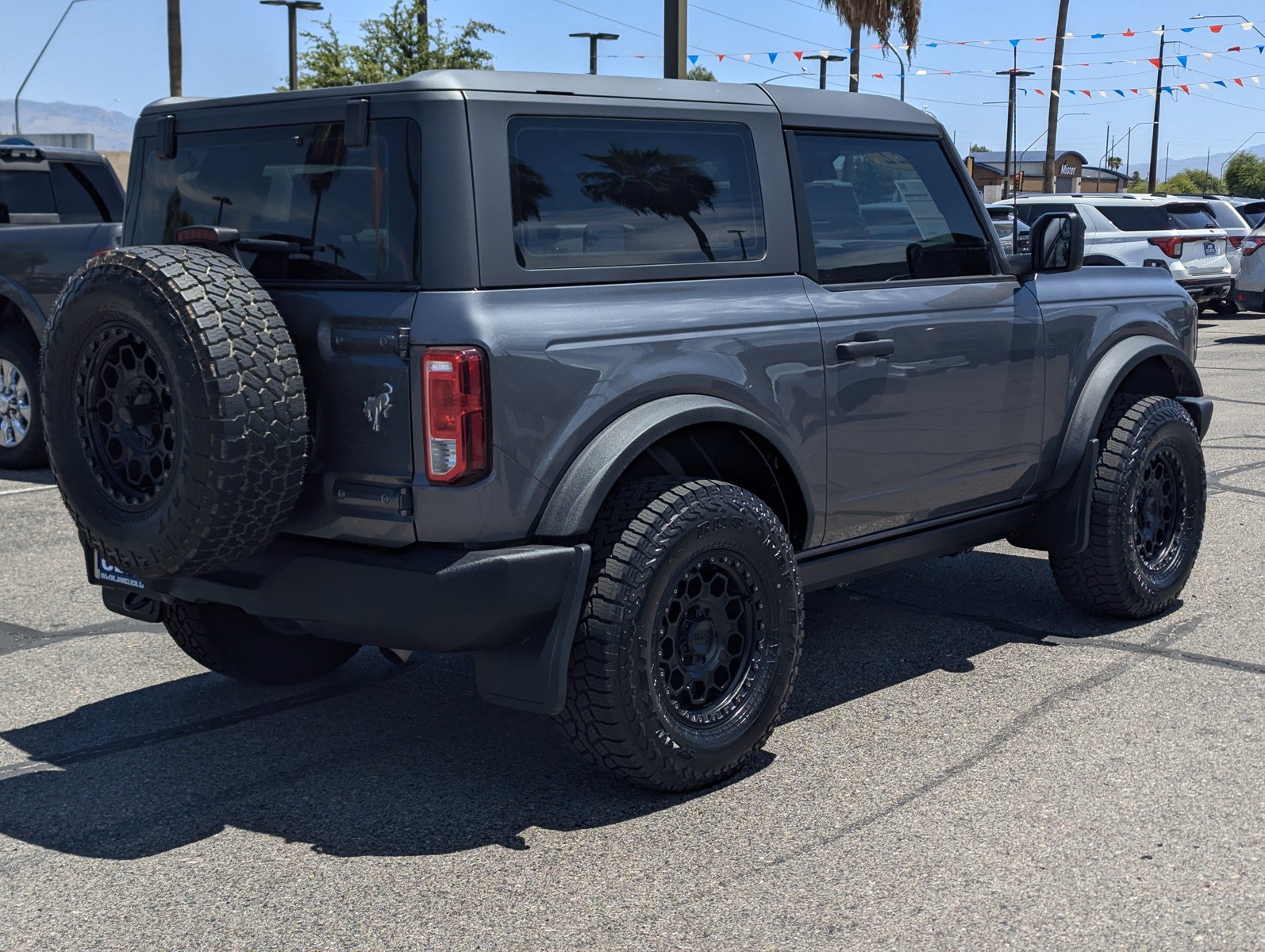 Certified 2022 Ford Bronco 2-Door AWD/4WD image 2