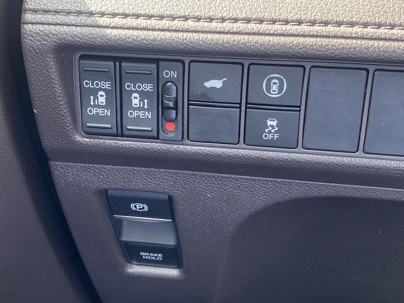 Used 2021 Honda Odyssey EX-L image 17
