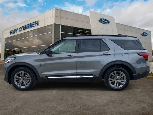 Certified 2025 Ford Explorer Active w/ Active Comfort Package AWD/4WD image 2